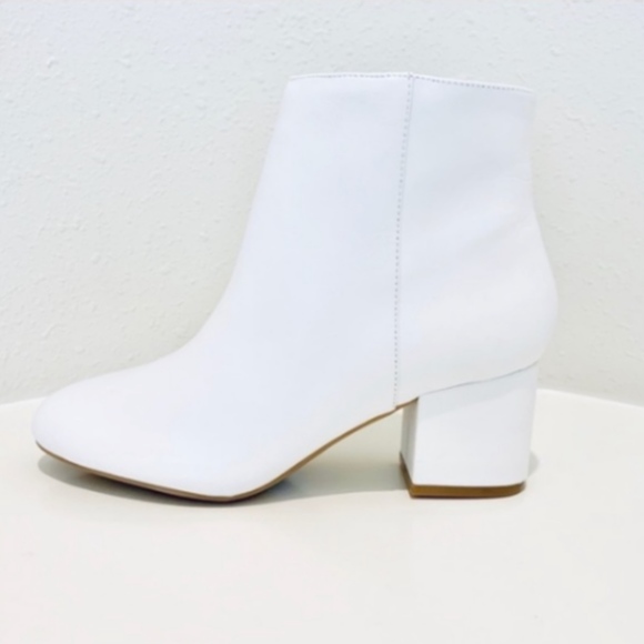 ALDO White Leather Ankle Booties - Picture 3 of 6